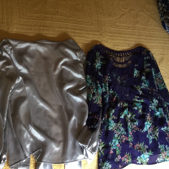 Two classy blouses - Picture 3 of 4